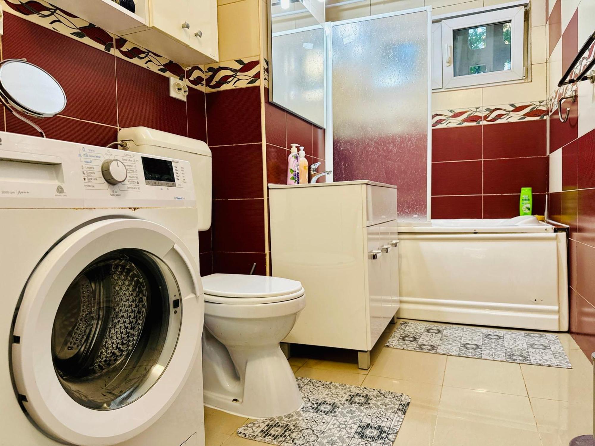 Joy City Stay Spacious Comfortable Timişoara Eksteriør billede